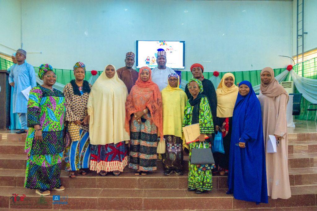 65289503.jpg eb7636af-adf4-4cd9-a5bf-8ce42f8b3b8c.jpg