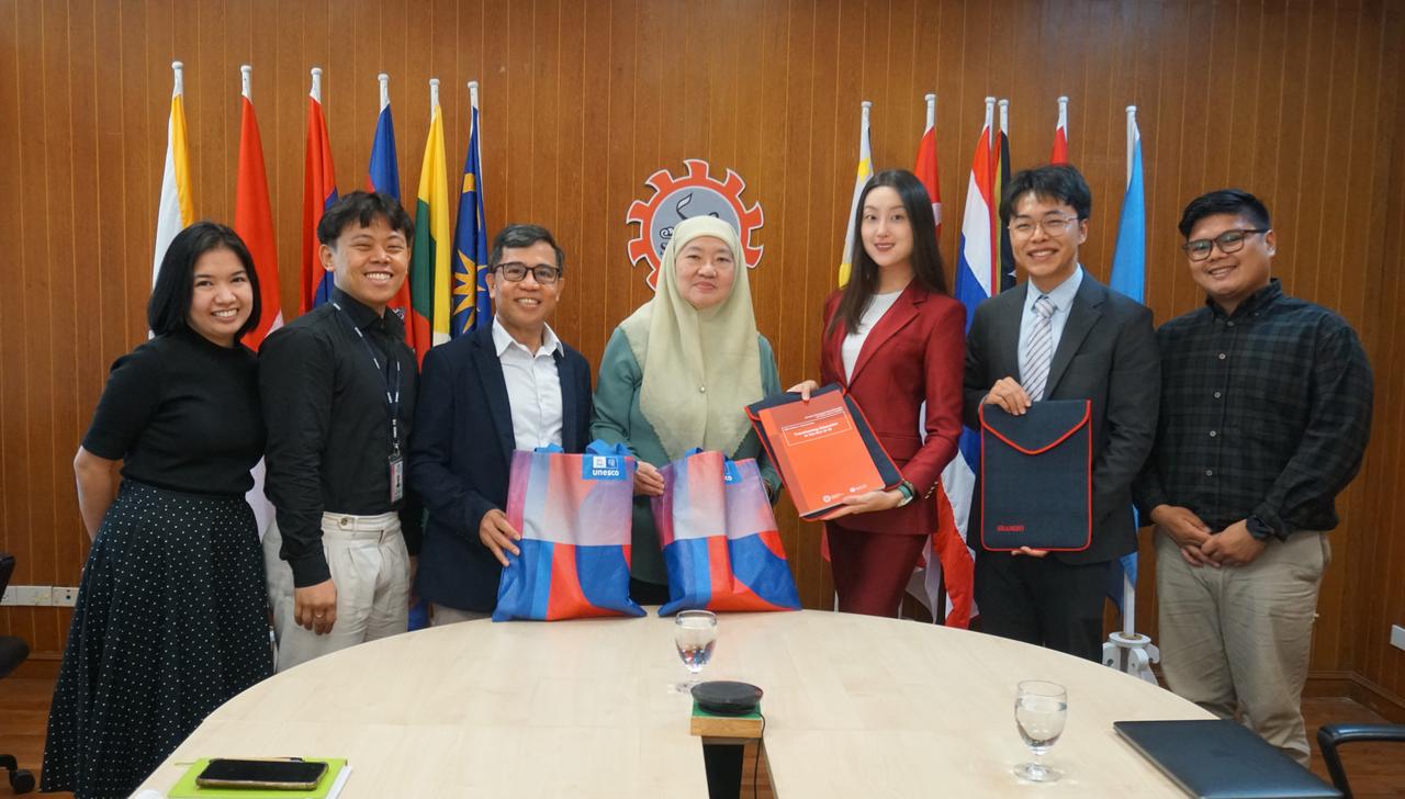 81834501.jpg d6385389-60ad-4d0f-a9d9-07c066837e3f.jpg